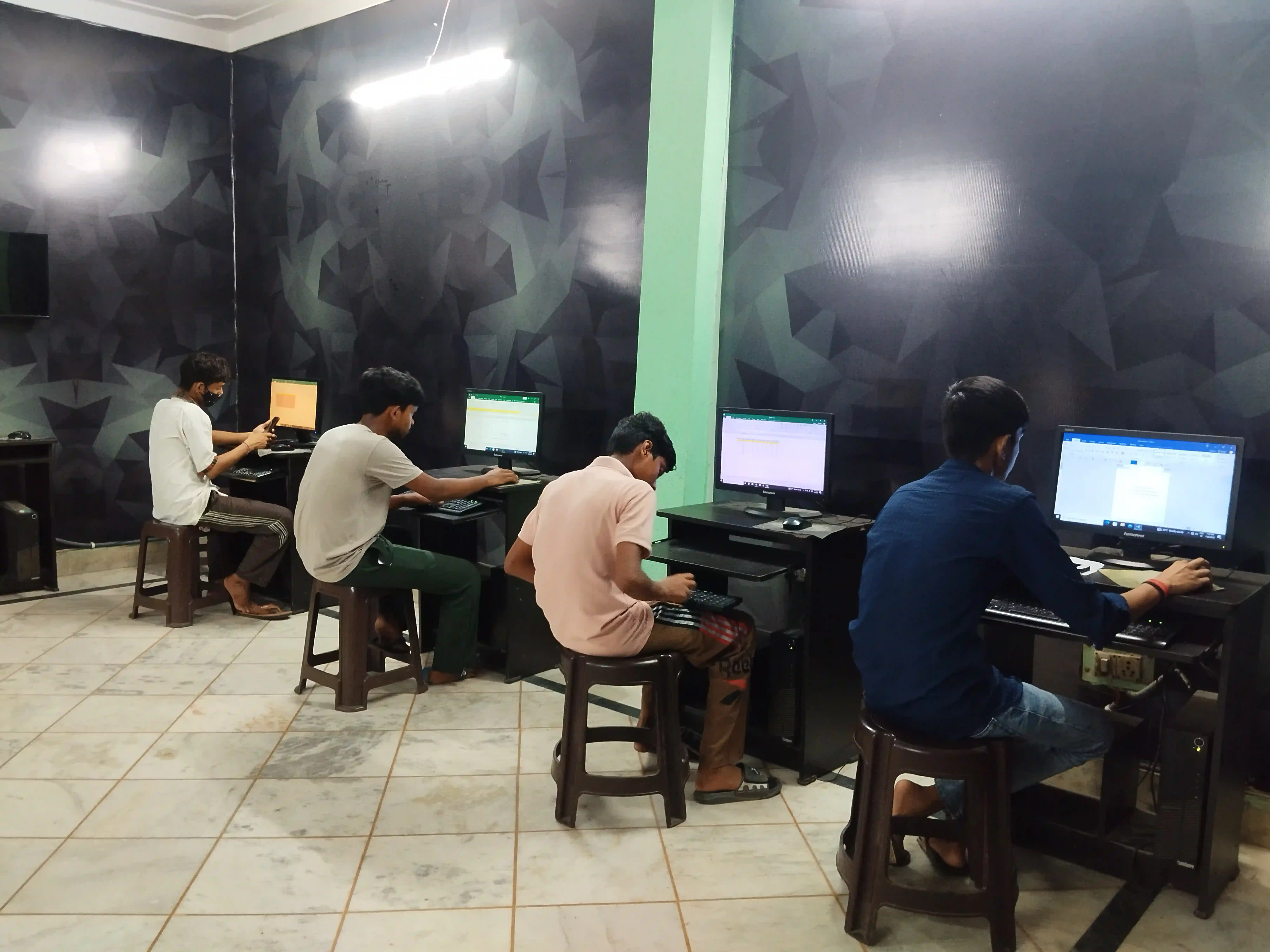 Gallery Image 5 - Divya Computer Education