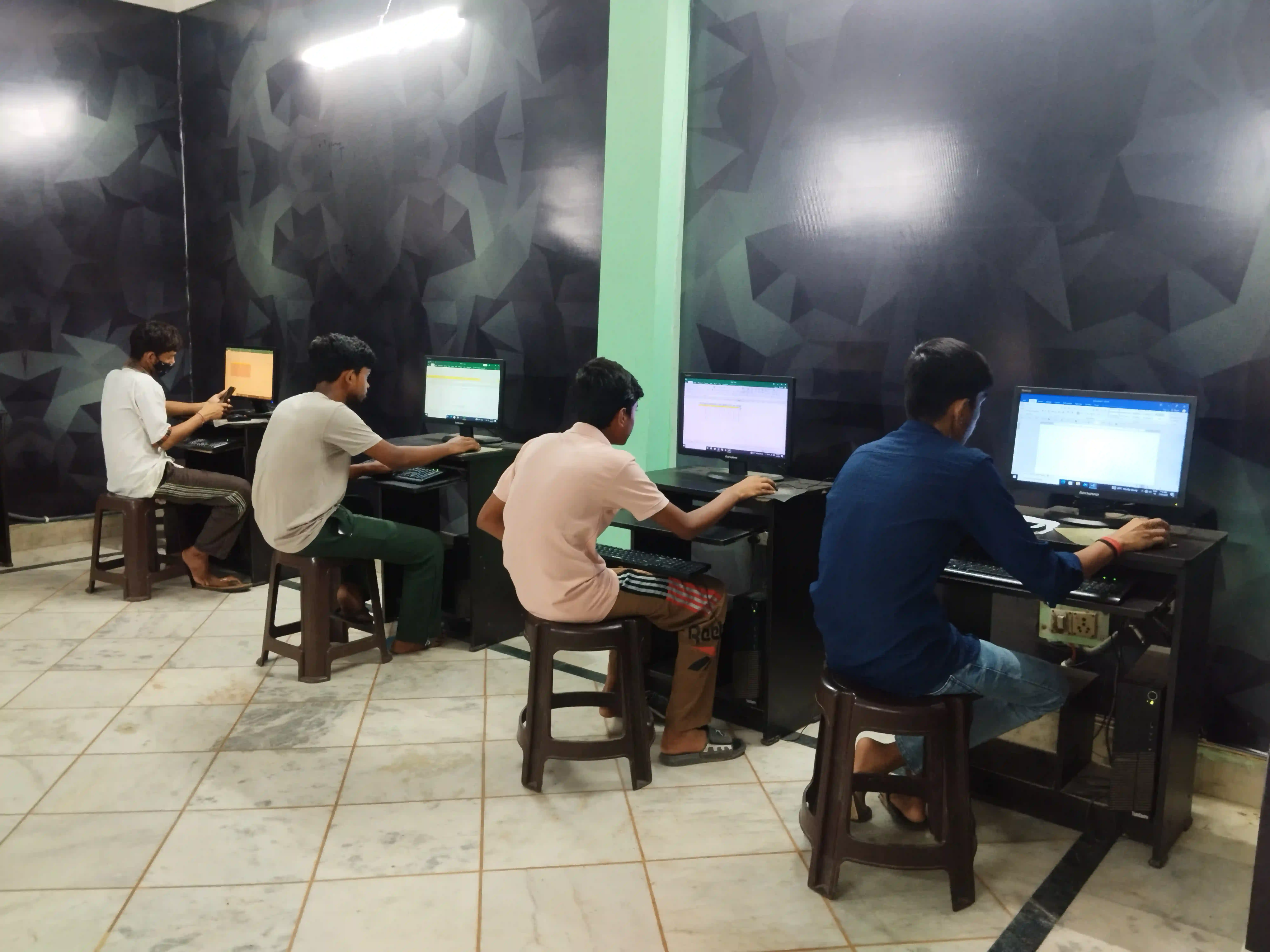 Gallery Image 8 - Divya Computer Education